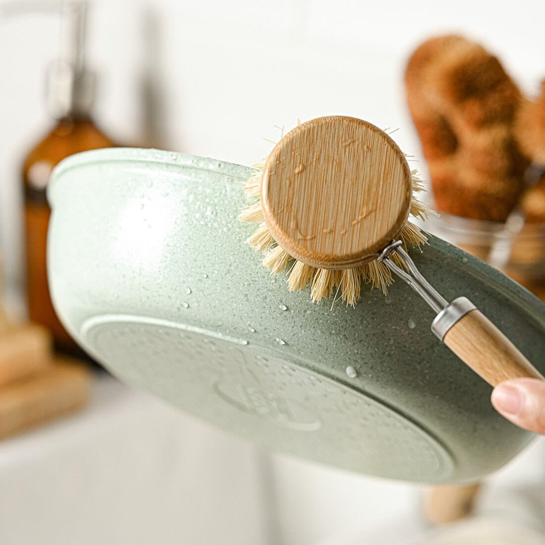 Natural Dish Brushes for Washing Up | Zero Waste & Biodegradable Plant - Based Kitchen Scrubber Set - Heavenly Good